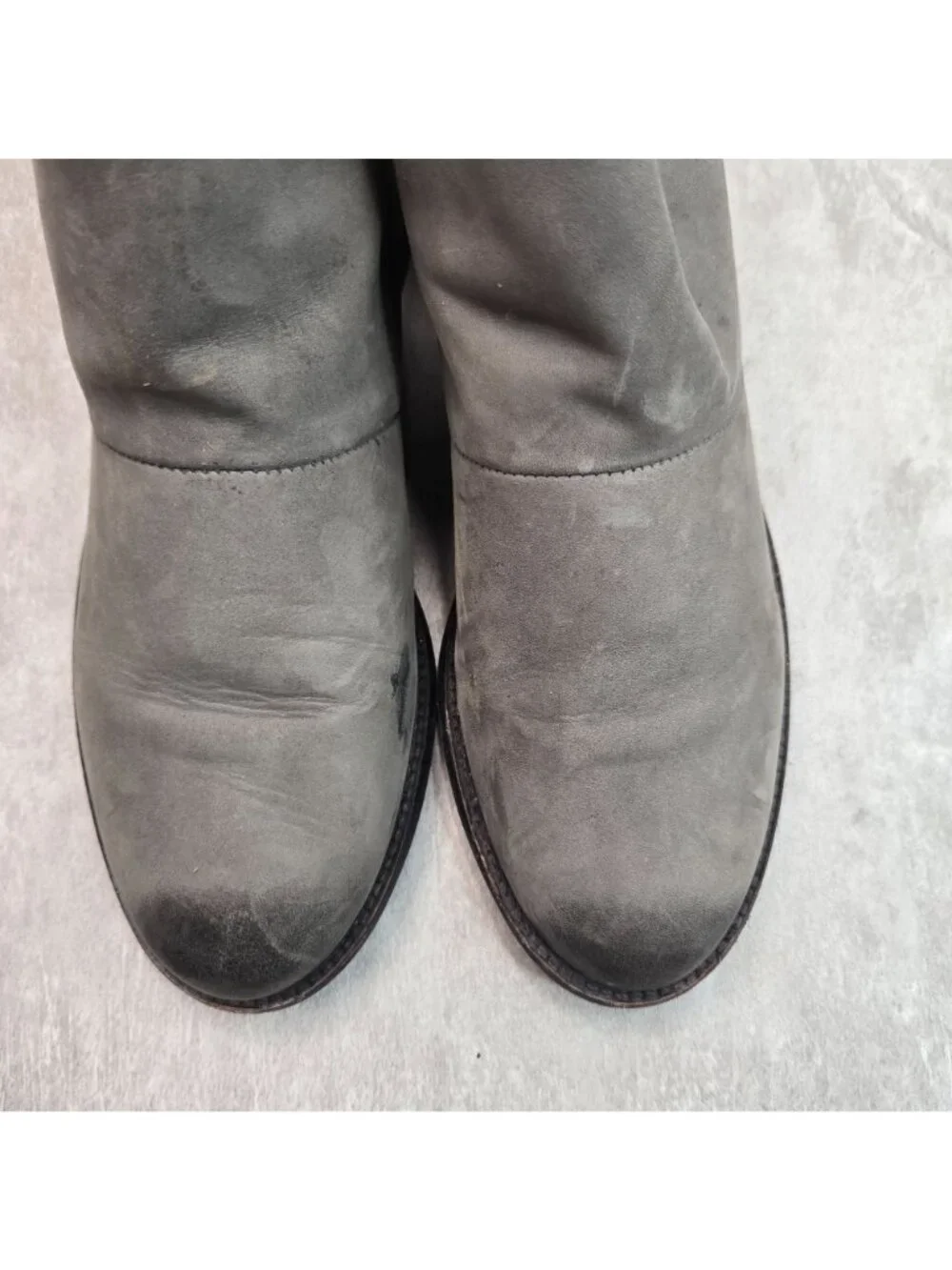 Steve Madden Ankle Booties Size 7 Gray Distressed Leather Low Heel Western Boots